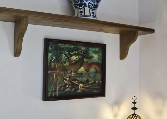 Green Village Bed & Breakfast 4*