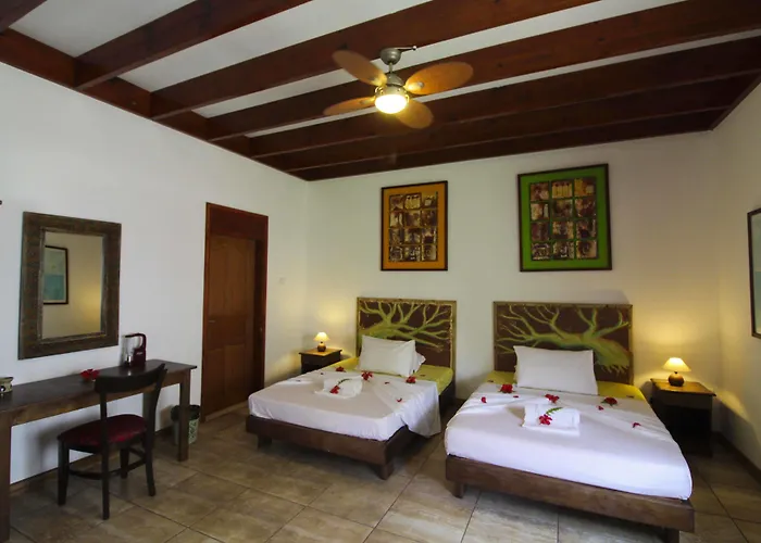 Bed & Breakfast Green Village 4*