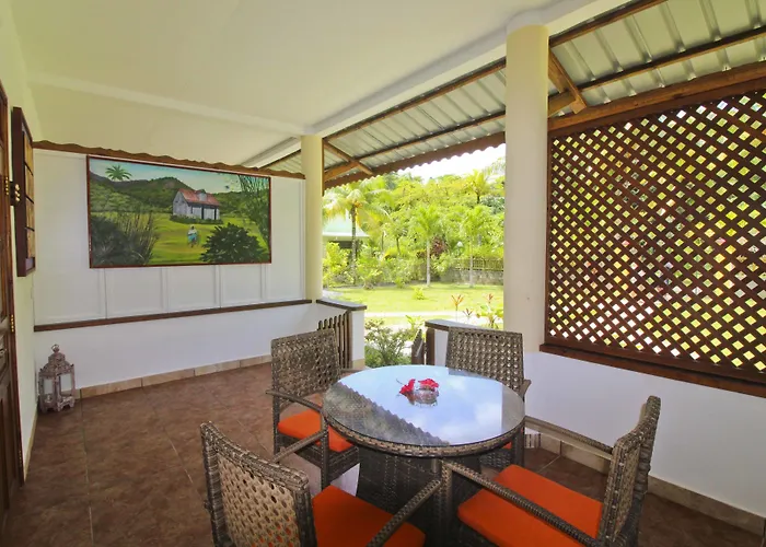 Bed & Breakfast Green Village 4*