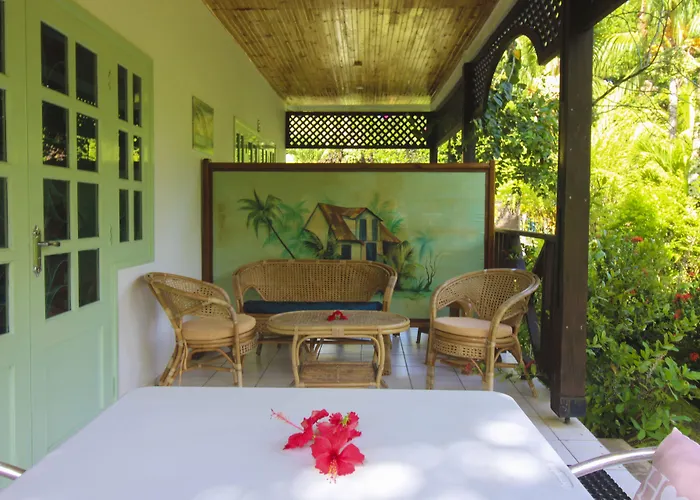 Green Village Bed & Breakfast 4*